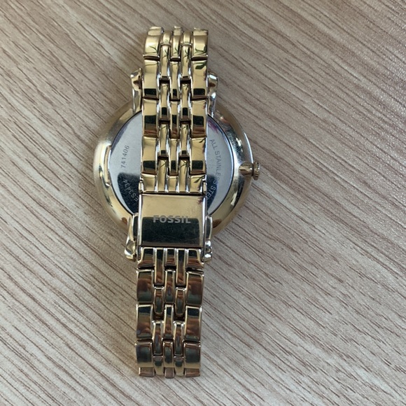 Fossil Watch - Picture 2 of 3